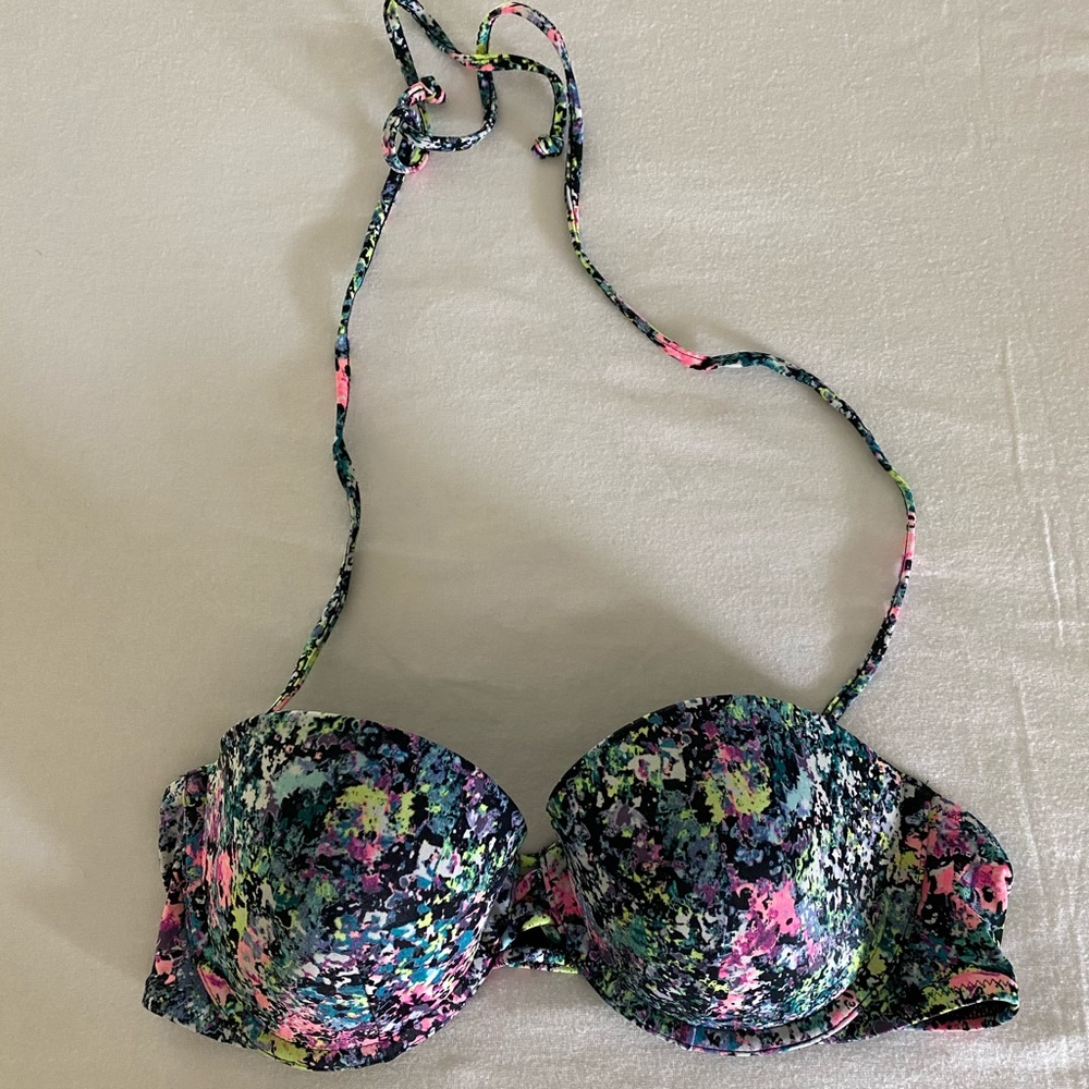 Bikini top